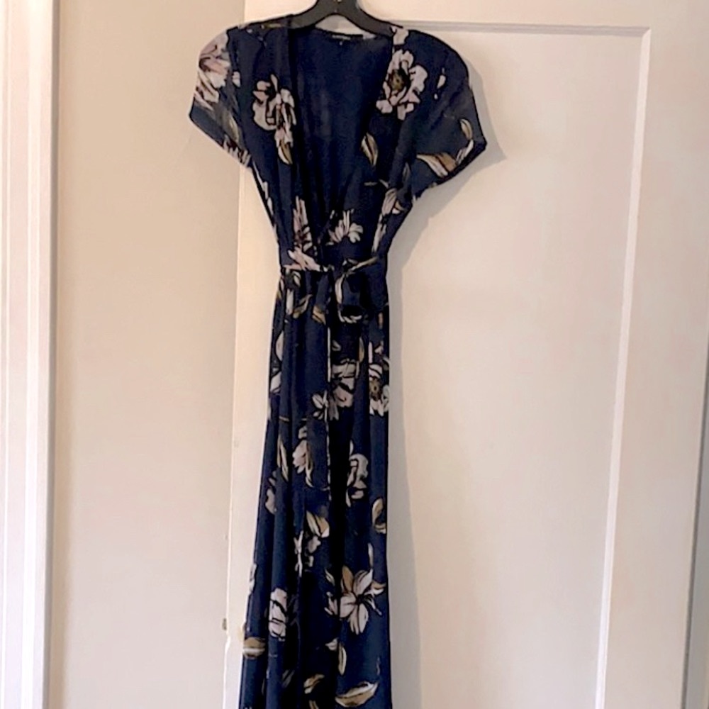 Maxi floral dress from Vici